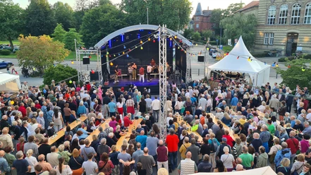Kultursommer Publikum vor Bühne