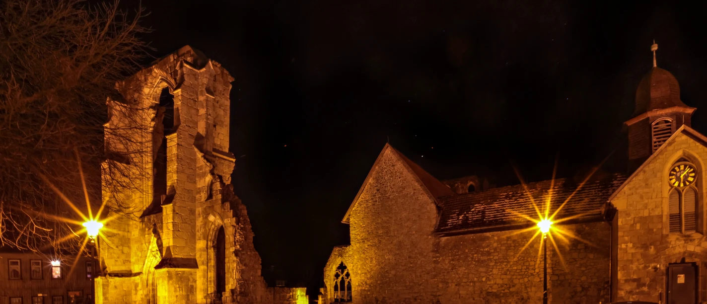 Kirchenruine/Kirche/Kloster am Abend