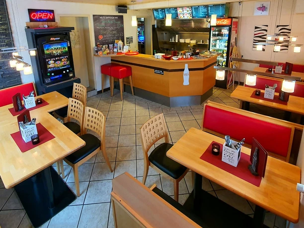 Willinger Imbiss Innenraum.jpg