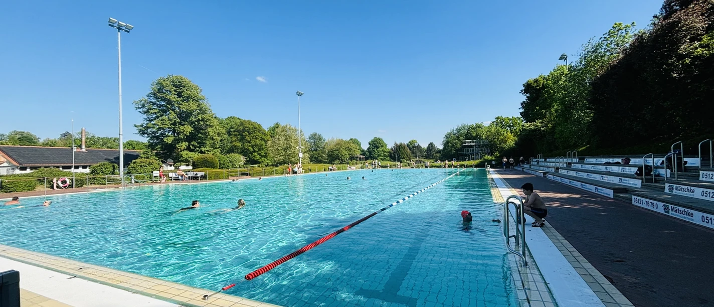2024_JoWiese_50m Becken_© Event Werft GmbH_WEB.jpeg