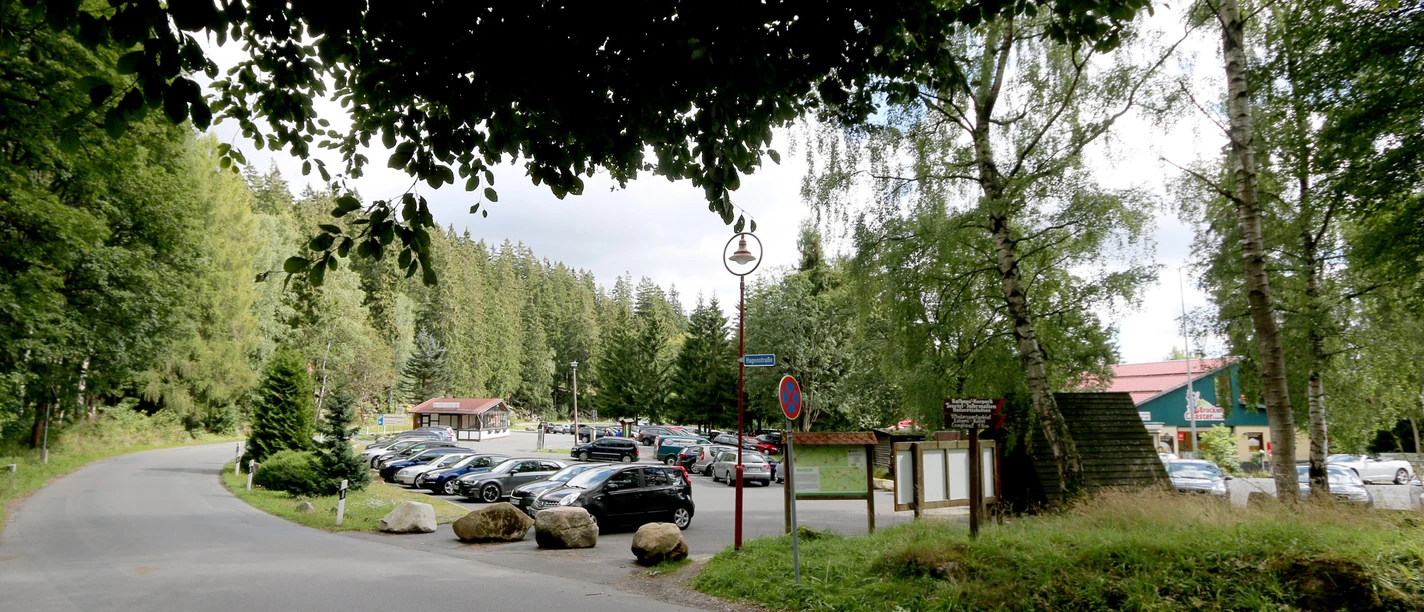 schierke-parkplatz-thaelchen schierke-parkplatz-thaelchen