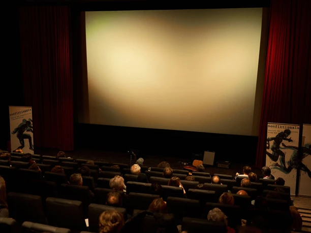 Nonfiktionale-Aibvision-Filmtheater-Kinosaal-Bad-Aibling.jpeg Nonfiktionale Aibvision Filmtheater Kinosaal Bad Aibling