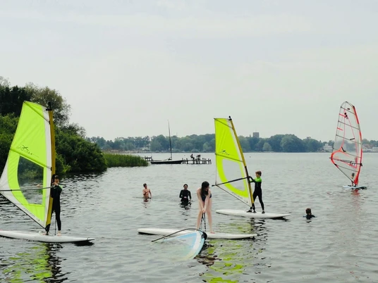 Windsurfen-Zwischenahner-Meer.jpg