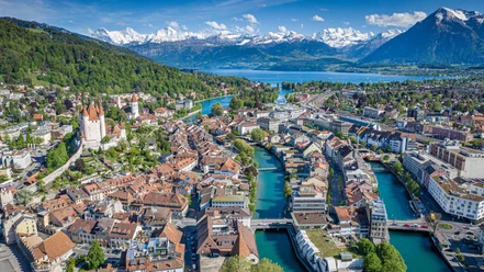 thun-baelliz-drohnenbild-titelbild-audioguide.jpg