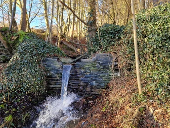 kleiner Wasserfall Alfert