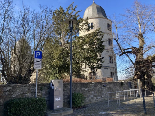 E-Ladestation am Burgwall | Büren-Wewelsburg E-Ladestation am Burgwall | Büren-Wewelsburg