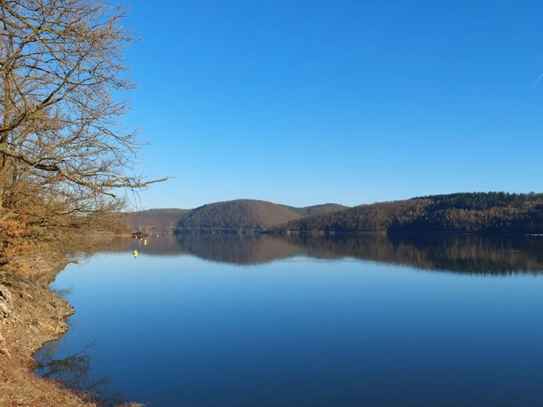 Blick über den Edersee