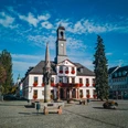 Rathaus Rochlitz mit Marktbrunnen