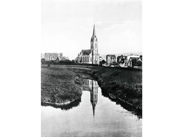 Kath. Kirche - St. Sturmius Kath. Kirche - St. Sturmius