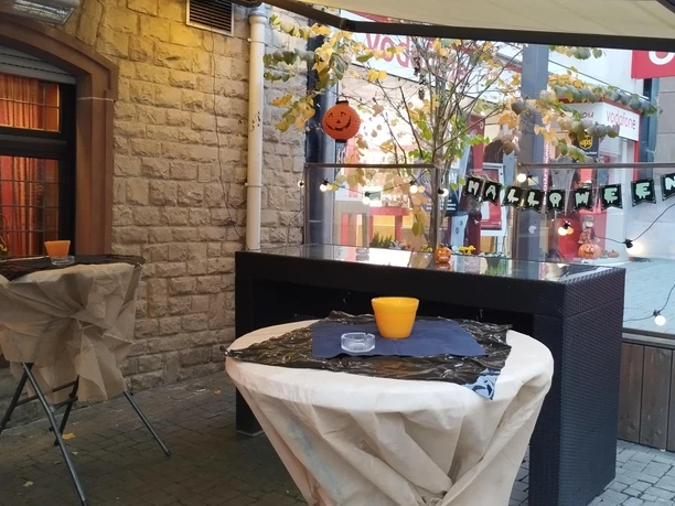 Halloween Deko in der Stadt
