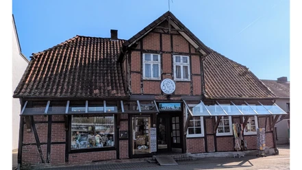 Shop in Bispingen Fachwerkhaus in Bispingen mit Ladengeschäft im Erdgeschoss