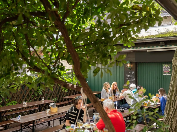 Frankfurt_Gaststätte Atschel_-1012763_©#visitfrankfurt_plazy_Isabela_Pacini.jpg