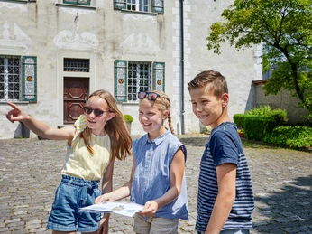 Aktivitaeten-Familien-Detektiv-Trail-Willisau-Beat Brechbühl-EN-3.jpg