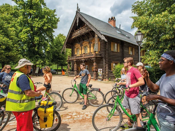 Radtour für Gruppen von pedales Eine Gruppe ist auf einer Radtour von pedales in der Alexandrowka