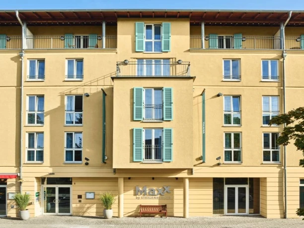 MAXX Hotel Sanssouci Potsdam Außenansicht Eingangsbereich MAXX Hotel Sanssouci