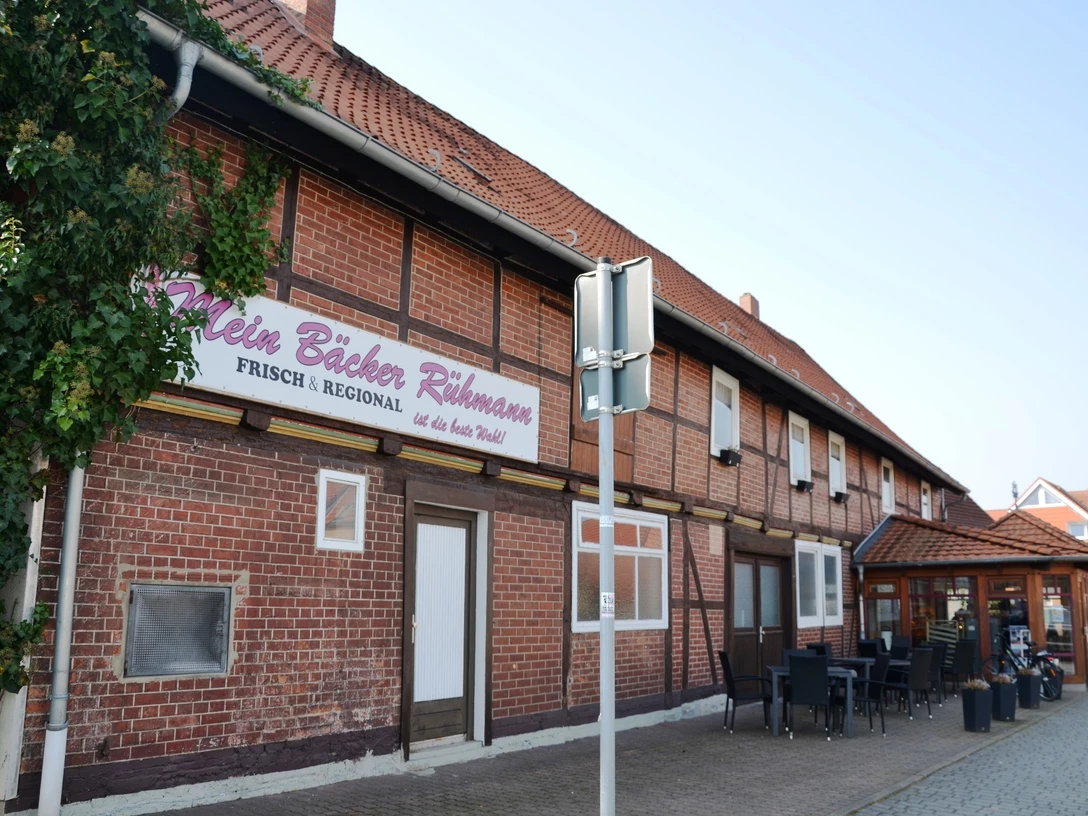 Bäckerei Rühmann in Salzgitter-Lebenstedt, Produktion, Verkauf und Café