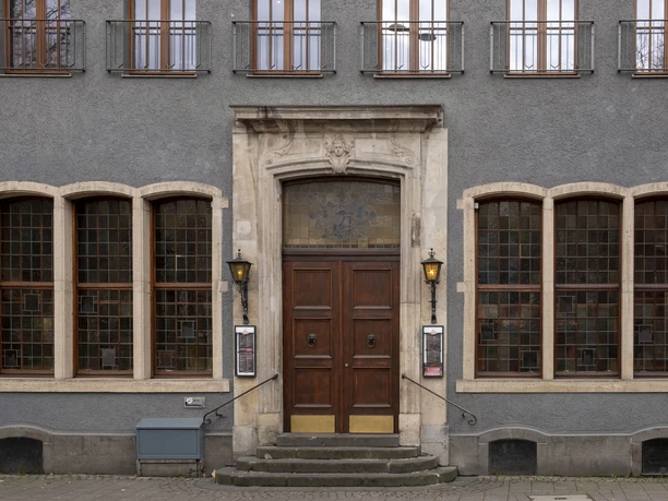 brewery 'Zur Malzmühle' The entrance to the brewery at the malt mill is through a rustic wooden door.