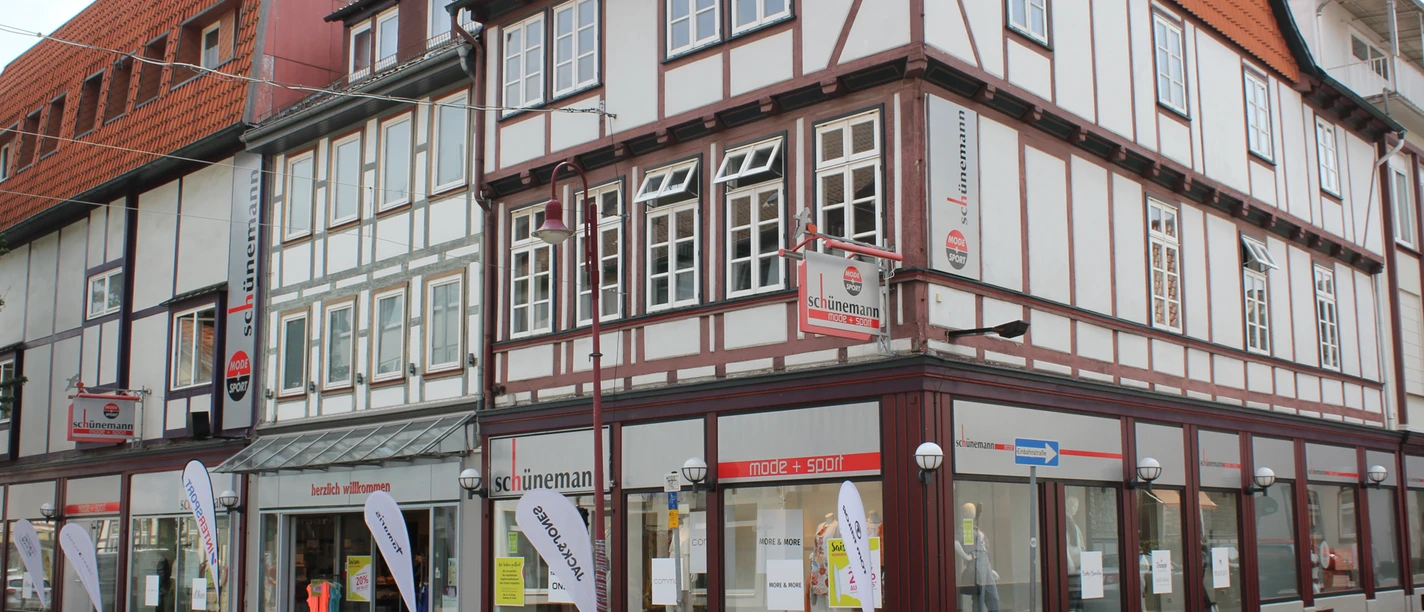 Schuenemann_aussen2.png