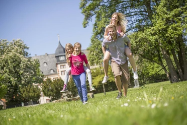 140505-zeitorte-sz-102.jpg Familie in der Freizeitregion