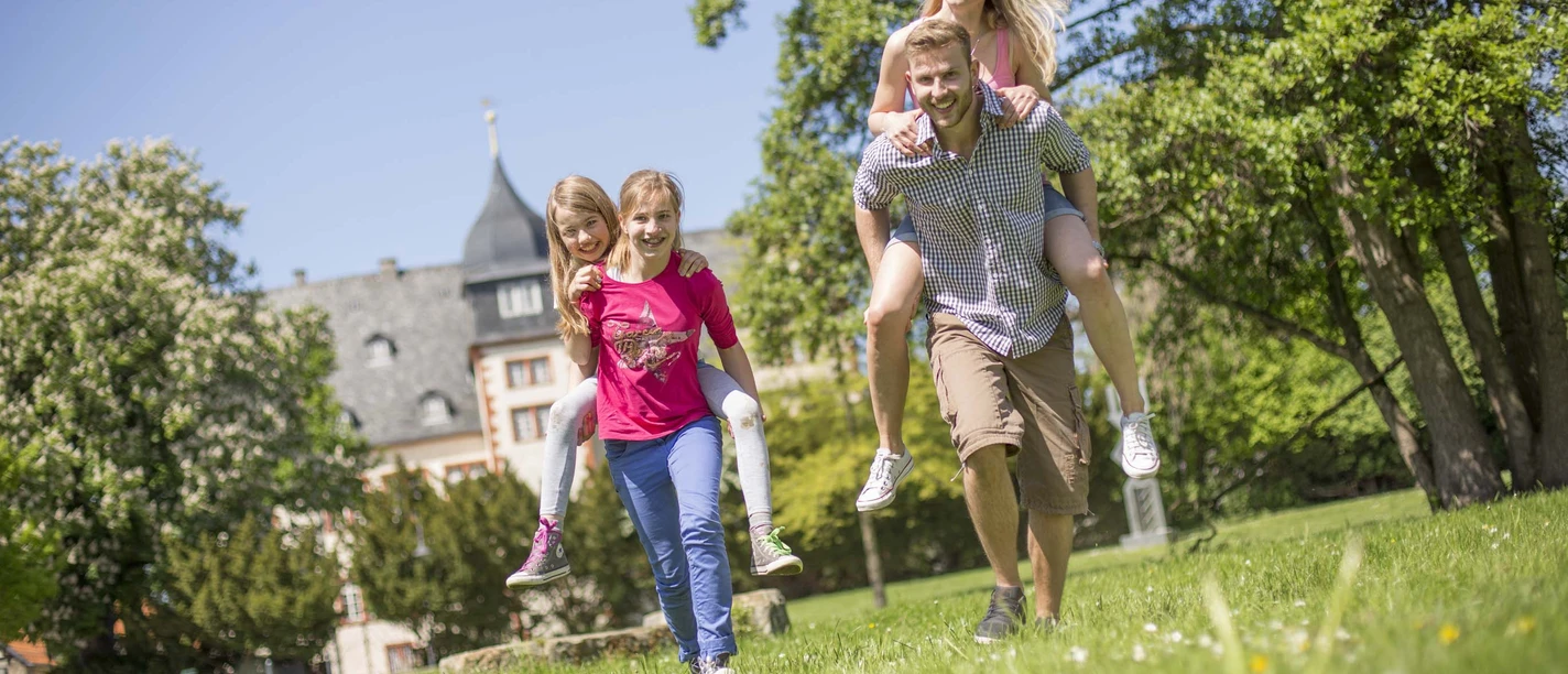 140505-zeitorte-sz-102.jpg Familie in der Freizeitregion