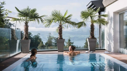 solbad-sigriswil-aussenpool-paar.jpg