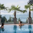 solbad-sigriswil-aussenpool-paar.jpg