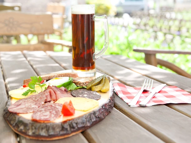 GasthausBrandner Biergarten-Tina Kilian