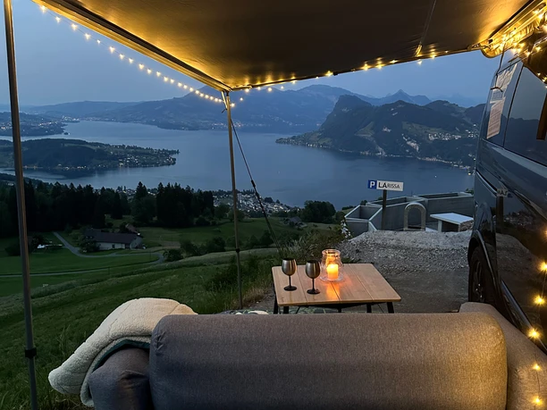 Labea Camping à Hergiswil le soir