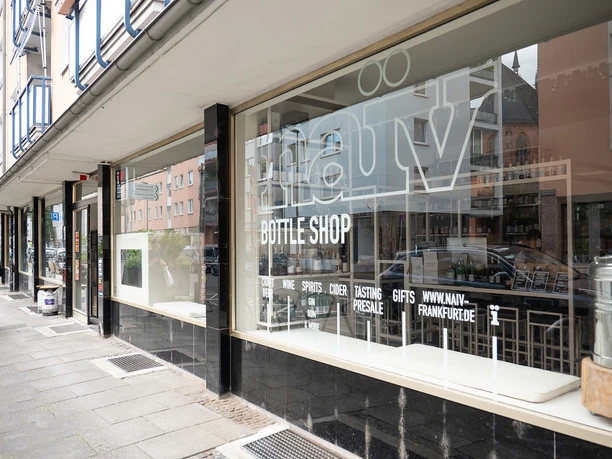 naiv Bottleshop