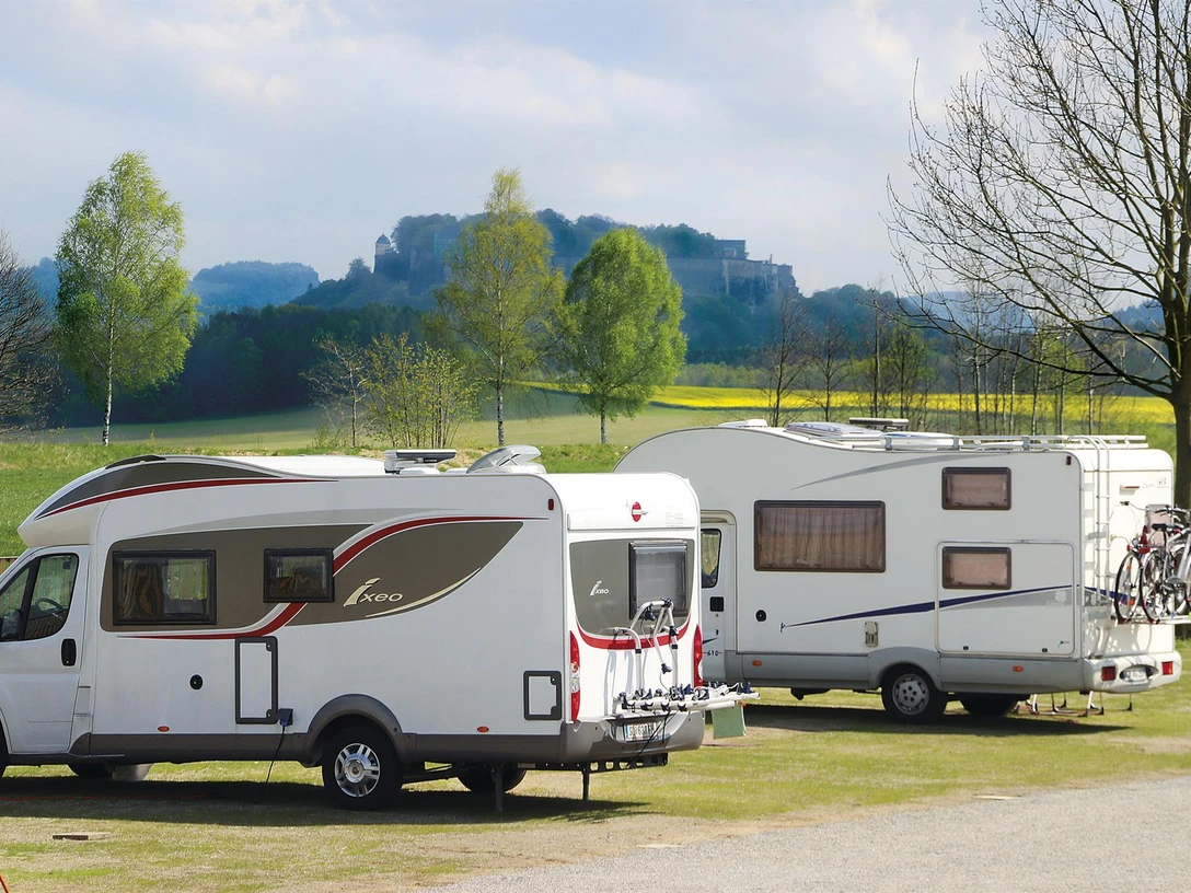 Stellplatz mit Blick zur Festung Königstein