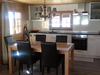 A6469904-1406-40D3-B483-EE63A93FF592