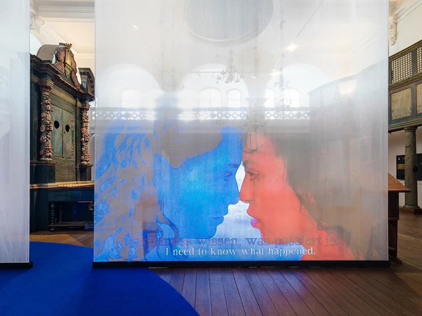 SARAIM~1.JPG Szene aus Sarai Meyrons „Memory of maybe tomorrow” (VG Bildkunst, 2025) © VG Bildkunst 2025