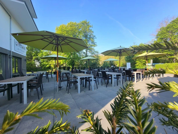 Terasse_im Quartier (c) Boardinghaus GmbH_DSC09322-web-1030x687.jpg