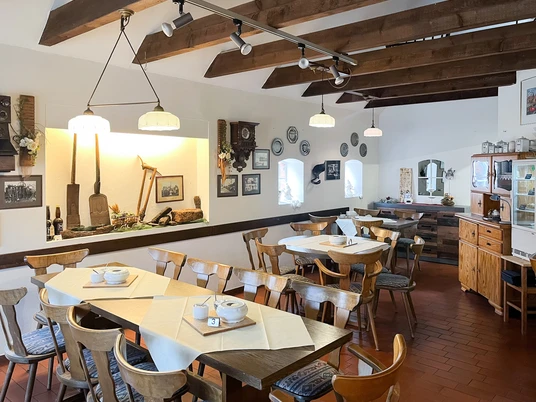 Teestube innen_Foto_Moor-und Fehnmuseum Elisabethfehn.jpg