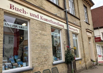 buchhandlung-bernaerts-aussenansicht.JPG