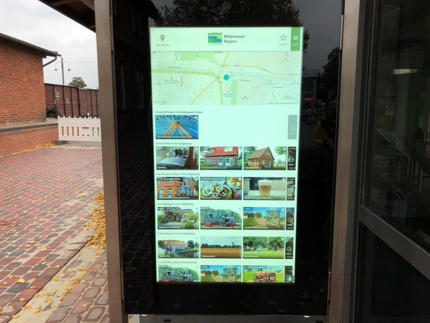 Infoterminal Bruchhausen-Vilsen Interaktives Infoterminal mit digitalem Display zeigt Ausflugsziele rund um Bruchhausen-Vilsen.