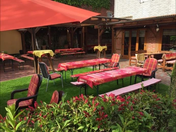 Biergarte 2 (c) Schulze Klingeman.jpg