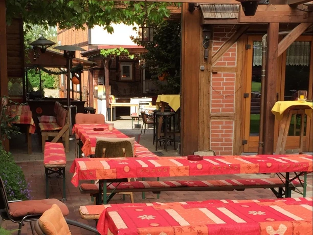 Biergarten (c) Schulze Klingemann.jpg