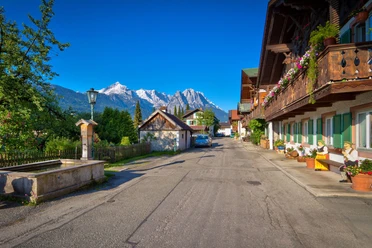 Historisches Garmisch_Frühlingsstraße ©GaPa Touris
