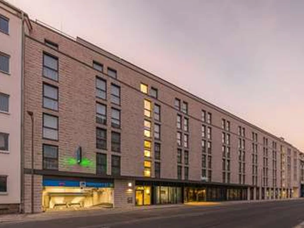Conference hotel Radisson Blu Hotel Leipzig | Leipzig Convention Bureau Exterior view of the conference hotel Radisson Blu Hotel Leipzig - presented by Leipzig Convention Bureau