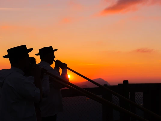 Alphornspieler Abendfahrten