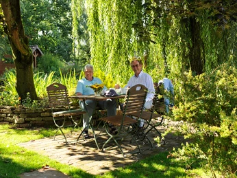 Ehepaar-Sitzecke (c) Bauerncafe Sprengel.jpg