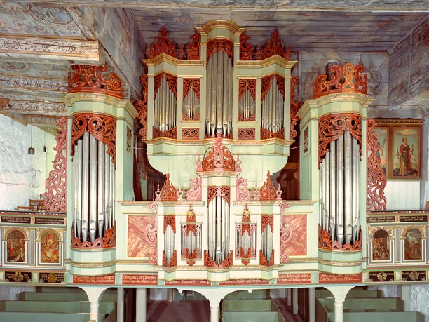 250331-Orgel-Lüdingworth, Foto N.Balzer 001a.jpg