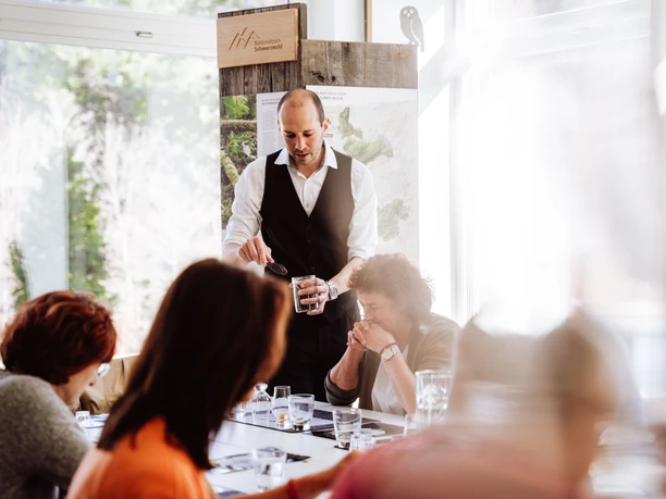 Exklusives Erlebnis Rum Schokolade Degustation Schokolade Verteilen
