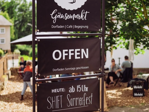 Gänsemarkt - Dorfladen Café Begnung