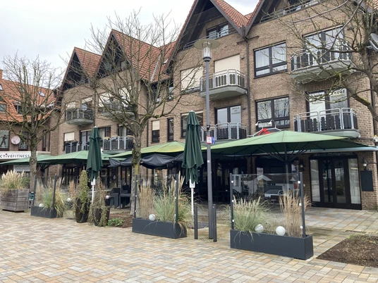 Einstein | Restaurant & Bistro