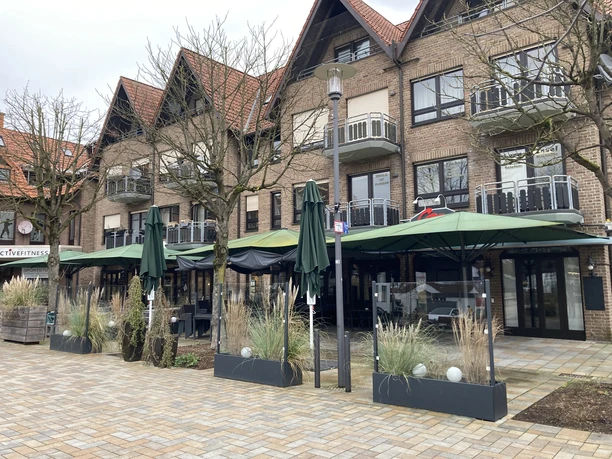 Einstein | Restaurant & Bistro