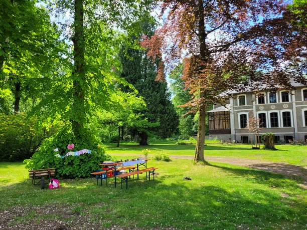 Geburtstagstafel auf dem Klostergut Geburtstagstafel auf dem Klostergut
