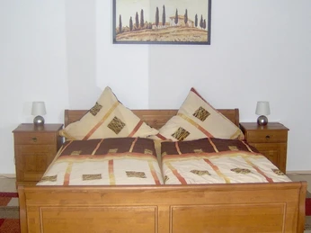 Schlafzimmer Wohnung 2