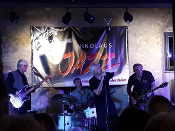 Veranstaltungen (c) Café Klosterhof Brunshausen.jpg Veranstaltungen (c) Café Klosterhof Brunshausen.jpg